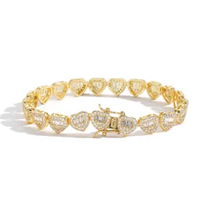 Detaillierte Herz-Tenniskette in Gold mit Zirkonia und sicherem U-förmigem Verschluss