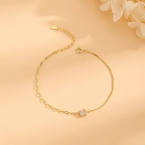 S925 Sterling Silber Goldarmband mit quadratischem Zirkon und asymmetrischer Kette