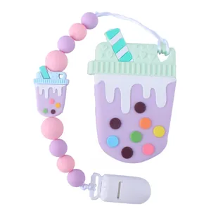 Set catenella portaciuccio in silicone con massaggiagengive a forma di bubble tea colorato