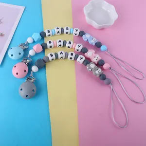 Silikon-Schnullerketten mit Bärenperlen und BABY-Buchstaben in drei sanften Farben