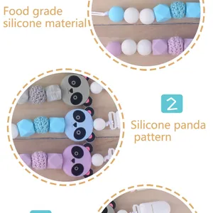 Detalle de cuentas de silicona y cadena para chupete de panda en silicona alimentaria