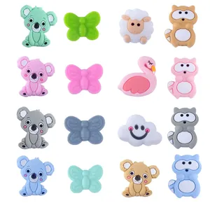 Vue détaillée de breloques en silicone coloré en forme de koala pour accessoires de dentition