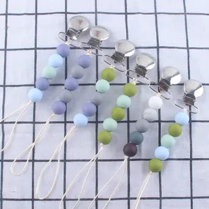 Silikon-Schnullerketten-Set mit Metallclips in sechs verschiedenen Morandi-Farben