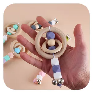 DIY παιχνίδι οδοντοφυΐας κουδουνίστρα με ξύλινους κρίκους, χάντρες σιλικόνης και κουδουνάκια