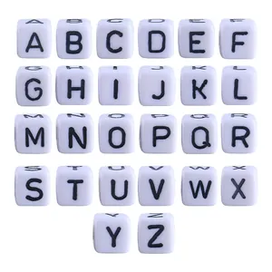 26-delige set witte 10mm plastic alfabet kralen met letters A-Z voor DIY sieraden maken