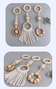 Détails de l'ensemble d'anneaux de dentition bébé en bois de hêtre et coton tressé