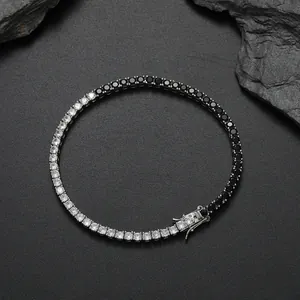 Detail eines 3mm schwarz-weißen Zirkonia-Tennisarmbands mit klassischem Kastenverschluss