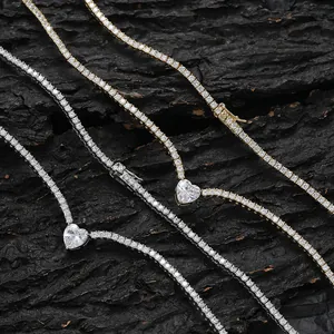 Collier Chaîne Tennis avec Pendentif Coeur Hip Hop Cuivre Micro Incrusté Zircone Plaqué Or Argent Bijoux pour Hommes Femmes Fête Cadeau