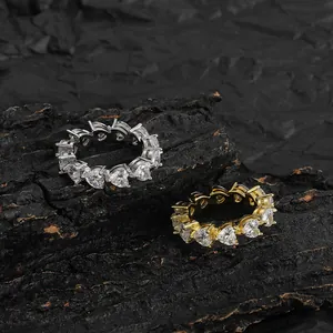 Copper heart-shaped rings with 5mm cubic zirconia in gold and silver finishes