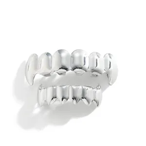 Grillz hip hop in argento lucido con design a zanna affilata per cosplay e feste