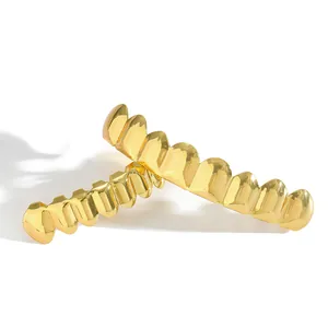 Gepolijste gouden hiphop dental grillz set met spiegelende afwerking voor boven en onder