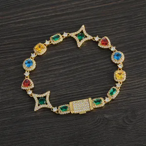 Bracciale tennis dorato con zirconi colorati multi-forma e chiusura a cassetta
