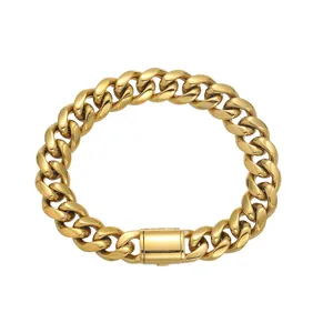 Detalle macro de pulsera cubana de oro 12mm que muestra el cierre de caja y la cadena