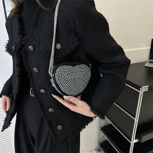 Fashion Rhinestone Heart Shaped Mini Crossbody Bag For Women Sparkly Full Diamond Shoulder Bag With Metal Chain Strap Evening Bag