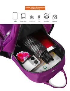 Paarse nylon rugzak met grote interne capaciteit voor tablet, paraplu en elektronica
