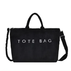 Grand sac cabas en velours côtelé noir avec broderie TOTE BAG et bandoulière réglable