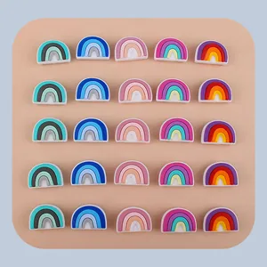 Set dettagliato di 25 ciondoli arcobaleno in silicone per accessori neonati e progetti fai-da-te