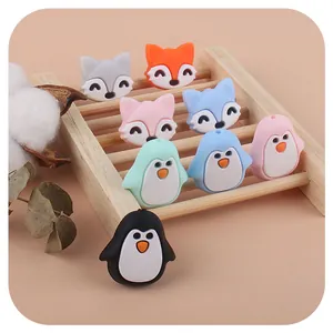 Perles en silicone renard et pingouin pour attaches-tétines DIY couleurs pastel
