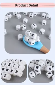 Macro di perle in silicone bianco da 12mm con lettere nere per catenelle portaciuccio fai-da-te