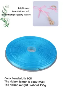 Vue détaillée du ruban de satin bleu brillant de 1cm pour attaches-tétines et bijoux DIY