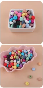 Makroansicht von 15mm Silikonperlen in gemischten Macaron-Farben für DIY Baby Schnullerketten
