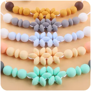 Collane da dentizione per neonati in silicone con perline a fiore in colori pastello