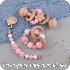 Ensemble de 3 pièces de dentition pour bébé avec hochet en bois et attache-tétine