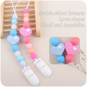 Catenelle per ciuccio in silicone con perline a cuore I Love MOM e DAD per neonati