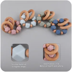 Set massaggiagengive per neonati con perle di silicone e anelli in legno di faggio naturale