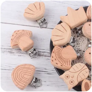 Natuurlijke beukenhouten speenclips met diverse dierfiguren voor DIY babyaccessoires