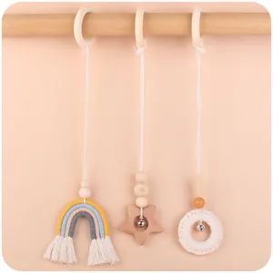 Lot de 3 jouets suspendus arc-en-ciel avec hochet étoile en bois pour bébé