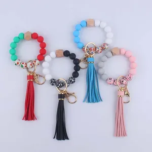 Leopard Print Silicone Bead Wristlet Keychain With PU Leather Tassel Hexagonal Wooden Bead Silicone Beaded Bangle Key Ring For Women Bag Accessory