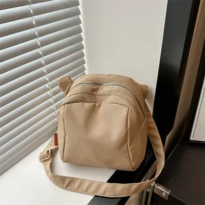 Borsa a tracolla in tela kaki chic con cerniera e tracolla regolabile per uso quotidiano