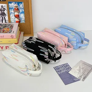 Gevoerde Make-up Tas van Nylon met Regenboog Zigzag Borduursel Handtas Reis-Make-up Organisator met Rits en Polsbandje Modeaccessoire voor Vrouwen