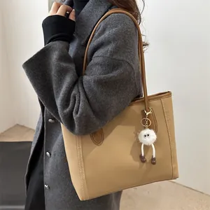 Borsa Tote da Donna in Pelle PU Vintage Grande Capacità Pendolare Borsa a Tracolla Con Cuciture a Contrasto E Ciondolo Mostro
