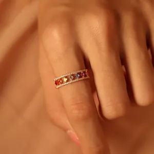 Luxe Vergulde Koperen Ring Regenboog Zirkonia Hol Princess Cut Kleurrijke Strass Band Vrouwen Mode Niche Sieraden
