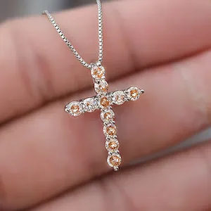 Collana con Pendente a Croce in Rame e Zirconia per Donna Elegante Catena a Box Collana da Clavicola Gioielli Scintillanti Regalo