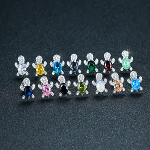 Orecchini a perno a tartaruga in argento con gemme colorate e zirconi luminosi