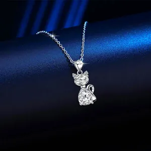 Collier chat en argent S925 avec pierres de zircon facettées et design de cœur élégant