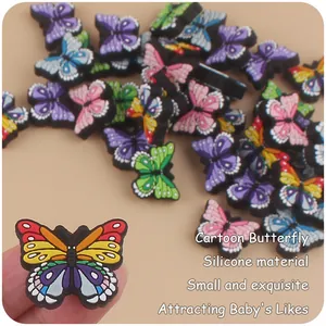 Charm papillon en silicone coloré pour attaches-tétines et décoration de chaussures