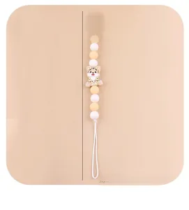 Detail of 23cm tiger pacifier clip showing yellow beads and dimensions for infant safety