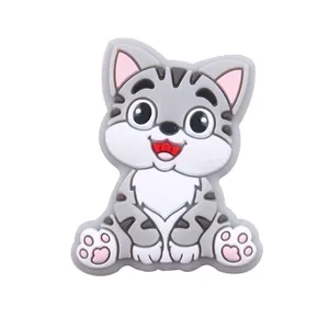 Détail de la perle en silicone chat gris pour chaîne de tétine et bracelet de dentition