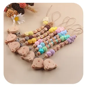 Natürliche Schnullerkette mit Bärenclip aus Buchenholz, Silikonperlen und BABY-Gravur