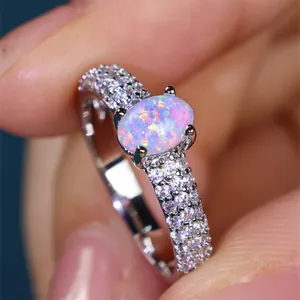 Luxury Oval Blue White Synthetic Opal Rhinestone Ring For Women Fashion Copper Gold Silver Plated Four Claw Inlaid Jewelry