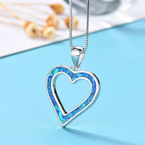 Fashion Heart Shape Fire Opal Pendant Necklace For Women Electroplated Copper Inlaid White Blue Fire Opal Jewelry Gift