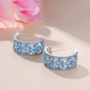 Boucles d'Oreilles Créoles en Forme de C en Zirconia au Design Unique Ajouré pour Femmes Cuivre Tige en Argent Sterling 925 Bijoux Elégants