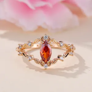 Vintage Marquise Schliff Granatrot Zirkonia Ring Champagnergold Vergoldet Kupfer Weinlaub Design Schmuck Für Damen Hochzeit Bankett
