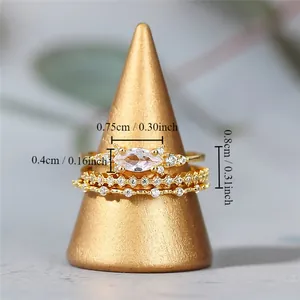 Ensemble de trois bagues dorées pour femmes avec zircon marquise et cristaux étincelants