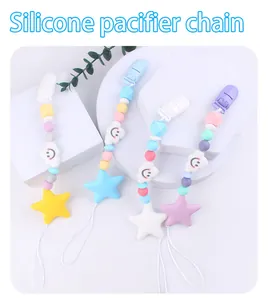 Catenella portaciuccio in silicone con perline macaron e decorazione a nuvola