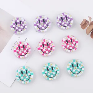 Cartoon DIY Silikon Smiley Gesicht Gänseblümchen Schachbrett Schuh Charms Rund Bunt Clogs Zubehör Für Kinder Damen Sandalen Dekoration